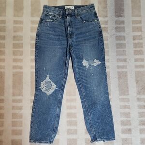 NWT Abercrombie & Fitch Blue Distressed Ankle Jeans